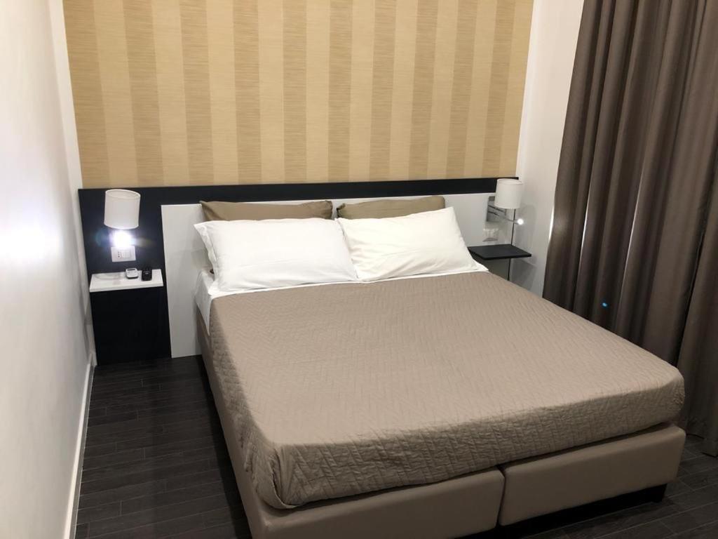 Hotel Cimarosa نابولي المظهر الخارجي الصورة